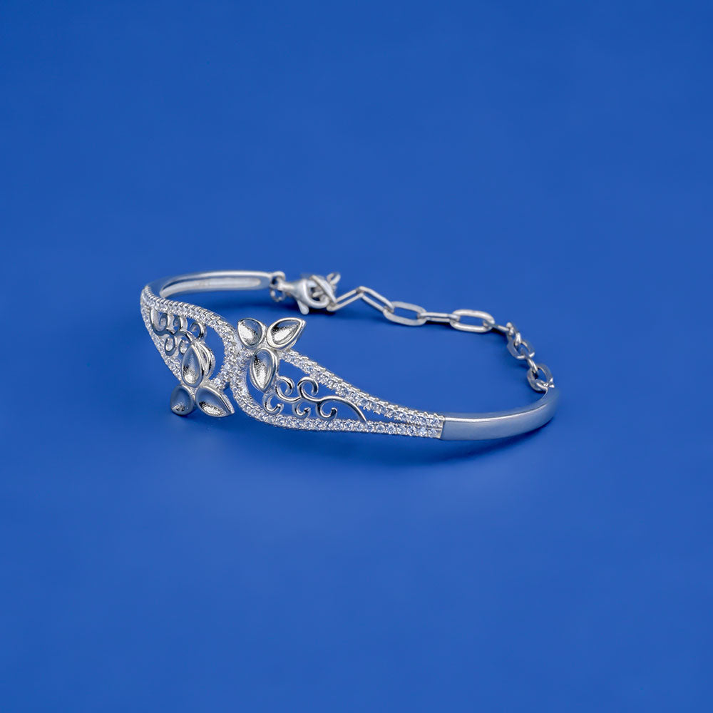 Antique Design Bracelet 11